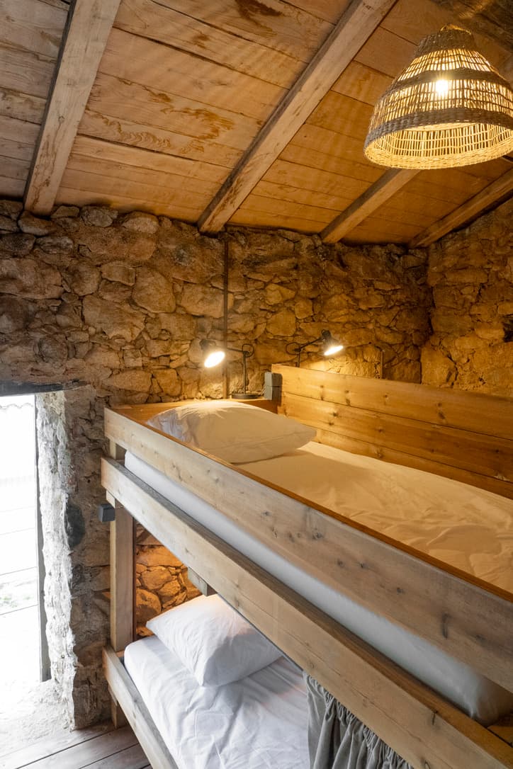 Murs en pierre du dortoir